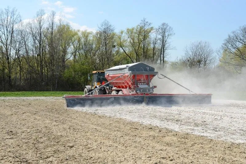 Regulacja pH i odkwaszanie gleby