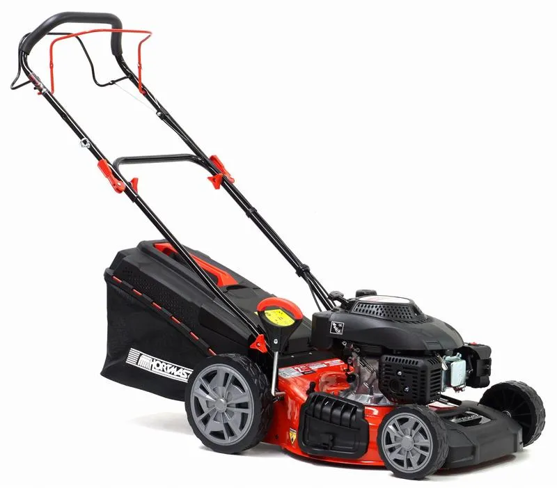 Wiosenne koszenie trawy